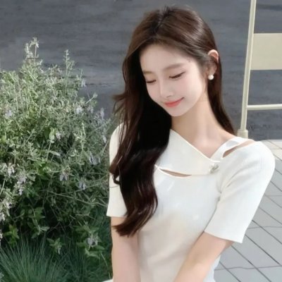 乡村守望的女人